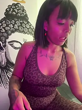 SarahLynn7 online show from 05-20-26, 12:50