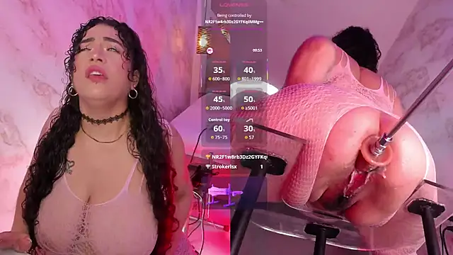 Snapshot of RoxyLicious_ chatting on 11-17-25, 01:28 RoxyLicious online show from 11-17-25, 01:28