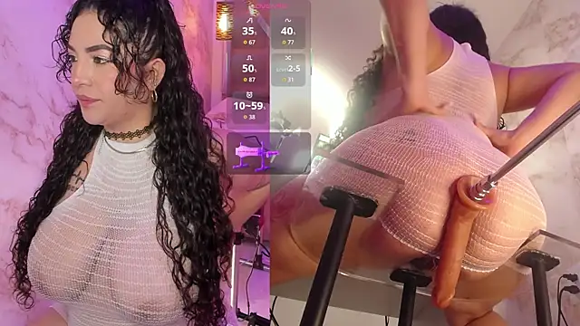 Snapshot of RoxyLicious_ chatting on 11-19-25, 01:33 RoxyLicious online show from 11-19-25, 01:33