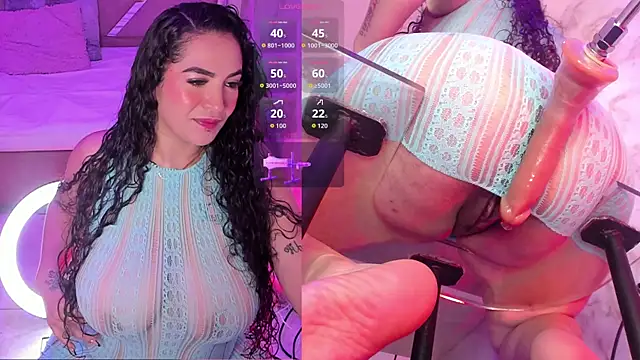 Snapshot of RoxyLicious_ chatting on 01-14-26, 01:17 RoxyLicious online show from 01-14-26, 01:17