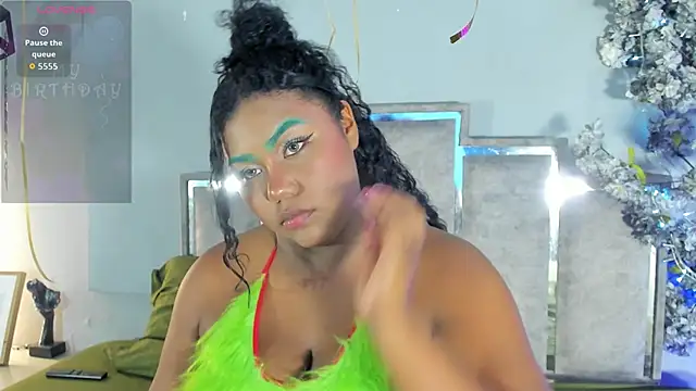 Candaceoweens online show from 10-16-25, 03:51