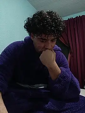 Snapshot of DocPepino chatting on 11-05-25, 04:23 DocPepino online show from 11-05-25, 04:23