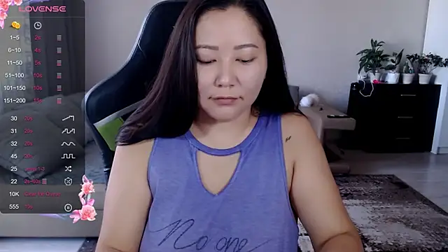 Snapshot of LisaAsianFlower chatting on 09-16-25, 05:41 LisaAsianFlower online show from 09-16-25, 05:41