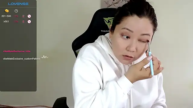 Snapshot of LisaAsianFlower chatting on 05-22-26, 02:08 LisaAsianFlower online show from 05-22-26, 02:08