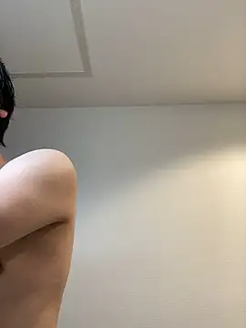 Snapshot of waka3232 chatting on 09-09-25, 12:54 waka3232 online show from 09-09-25, 12:54