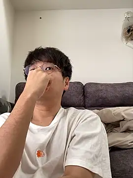 Snapshot of waka3232 chatting on 09-23-25, 02:25 waka3232 online show from 09-23-25, 02:25