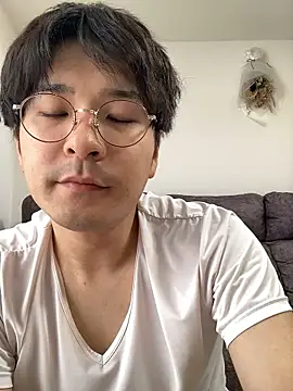 Snapshot of waka3232 chatting on 09-29-25, 02:06 waka3232 online show from 09-29-25, 02:06