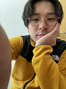 Snapshot of waka3232 chatting on 11-03-25, 02:35 waka3232 online show from 11-03-25, 02:35