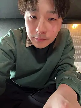 Snapshot of waka3232 chatting on 03-22-26, 02:15 waka3232 online show from 03-22-26, 02:15