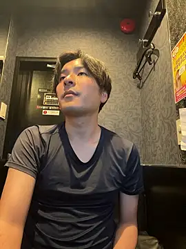 waka3232 online show from 05-26-26, 10:44