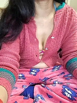 Cute-Zarina online show from 12-14-25, 06:45