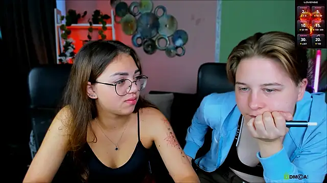 kiki swan online show from 10-06-25, 05:49