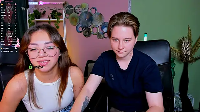 kiki swan online show from 10-07-25, 06:54