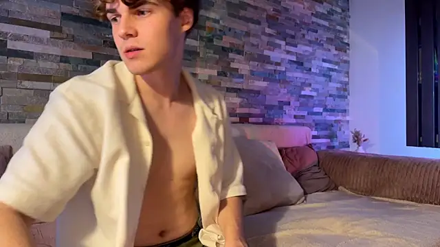 Aurora 5 online show from 11-25-25, 07:25