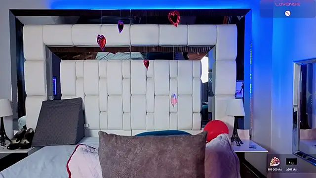 Snapshot of Sarafountain chatting on 02-27-26, 07:08 Sarafountain online show from 02-27-26, 07:08