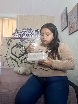 EmilyBrownn  online show from 10-31-25, 01:12