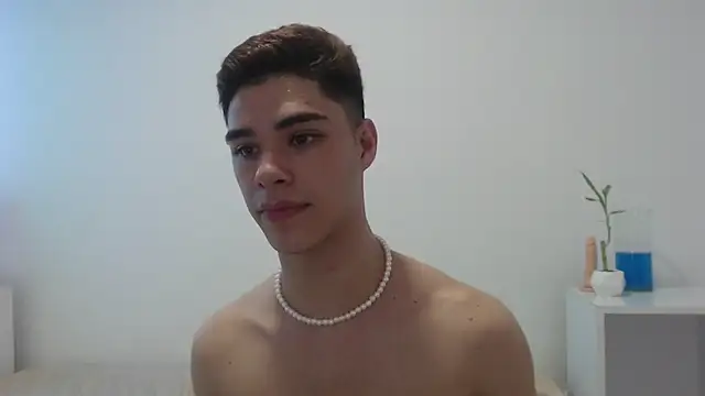 juanes puthee online show from 03-21-25, 09:56