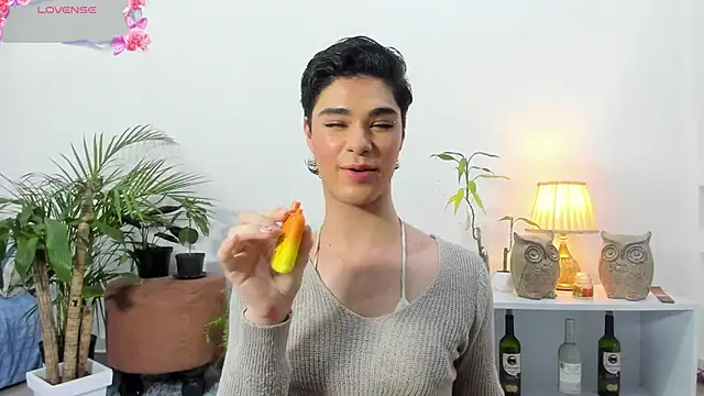 Snapshot of juanes_puthee chatting on 02-24-26, 03:59 juanes puthee online show from 02-24-26, 03:59