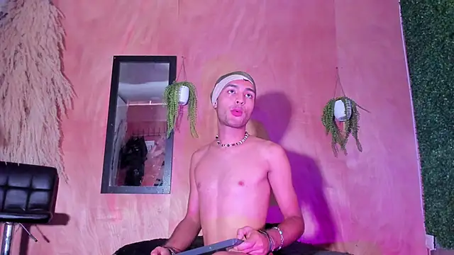 arthemisa hot online show from 10-08-25, 01:20