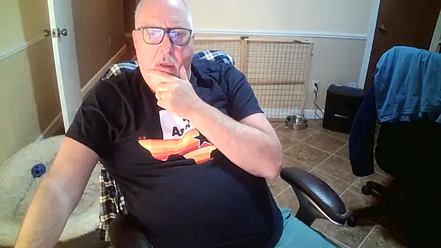 superbearboss online show from 10-23-25, 12:37