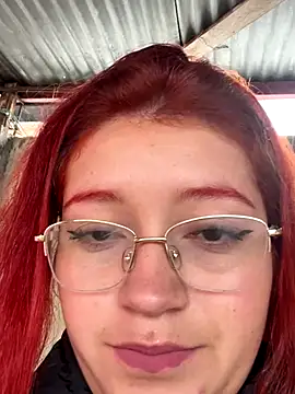 Karina Leon online show from 12-18-25, 07:09