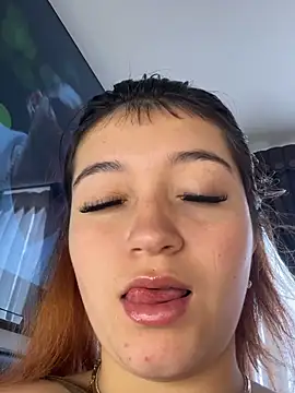 Karina Leon online show from 07-12-26, 05:37