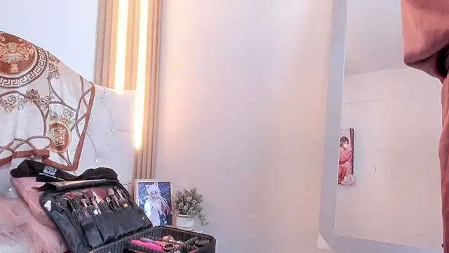 Alexa Bravva online show from 05-27-26, 03:14