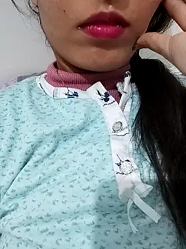 saraaxx1 online show from 02-01-26, 02:37