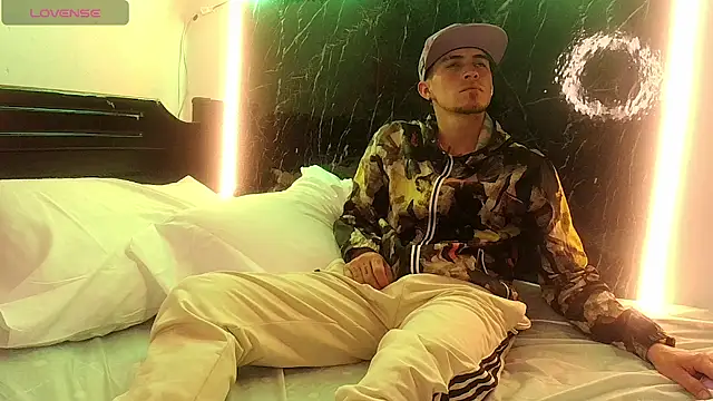 jacob smith10 online show from 03-18-25, 12:38