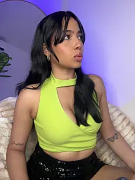  Emily Thompson  online show from 12-21-25, 12:40