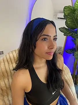  Emily Thompson  online show from 03-17-26, 02:05