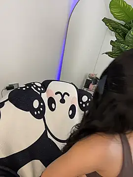 Snapshot of _Emily_Thompson_ chatting on 07-17-26, 12:28 Emily Thompson online show from 07-17-26, 12:28