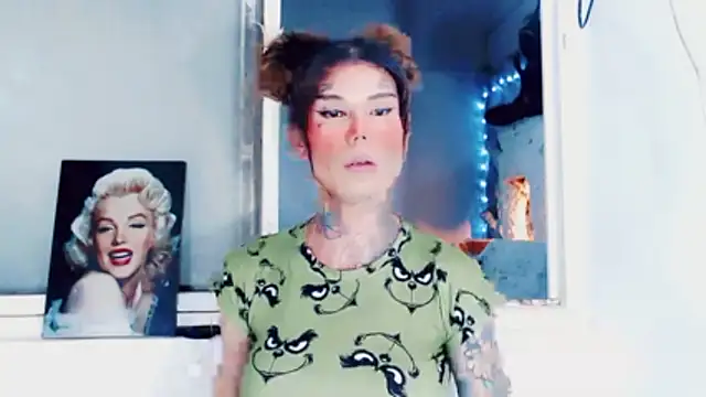 Snapshot of ana_tsxxx chatting on 03-10-26, 04:06 ana tsxxx online show from 03-10-26, 04:06