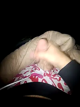 Snapshot of Messyman1187 chatting on 10-22-25, 03:07 Messyman1187 online show from 10-22-25, 03:07