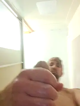 Snapshot of Messyman1187 chatting on 10-27-25, 12:26 Messyman1187 online show from 10-27-25, 12:26