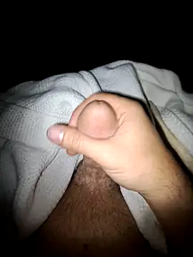 Snapshot of Messyman1187 chatting on 10-29-25, 03:09 Messyman1187 online show from 10-29-25, 03:09