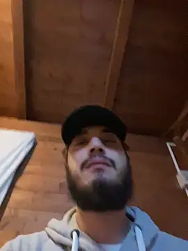 Snapshot of Bello98sud chatting on 03-05-25, 09:59 Bello98sud online show from 03-05-25, 09:59