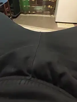 Snapshot of Bello98sud chatting on 02-08-26, 07:06 Bello98sud online show from 02-08-26, 07:06