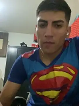 Snapshot of Feendy17 chatting on 02-21-26, 04:08 Feendy17 online show from 02-21-26, 04:08