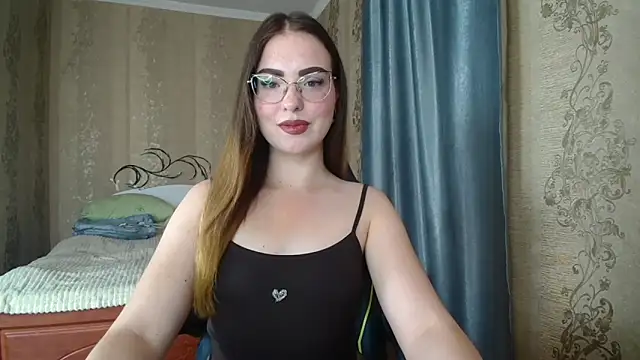 Leila Kissyu online show from 06-19-26, 02:10