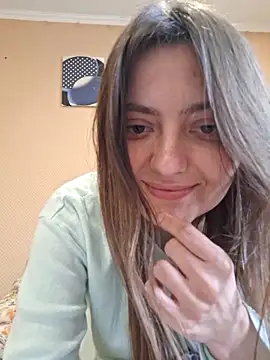 Snapshot of Beatris7 chatting on 03-15-25, 02:55 Beatris7 online show from 03-15-25, 02:55