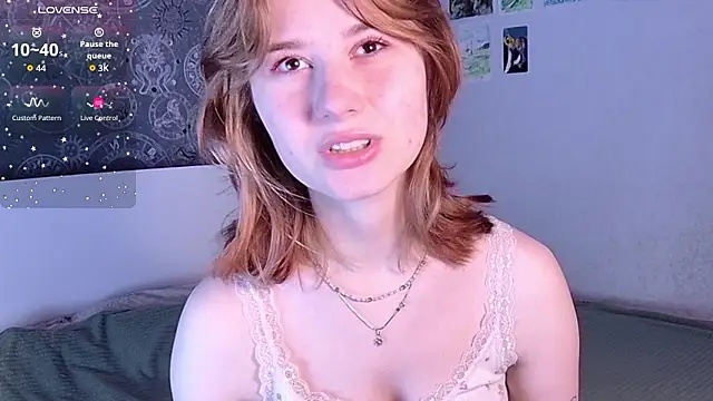 Snapshot of Cute_Cate404 chatting on 03-07-26, 02:52 Cute Cate404 online show from 03-07-26, 02:52