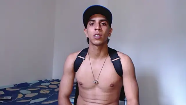 Monkey uchiha777 online show from 11-17-25, 04:13