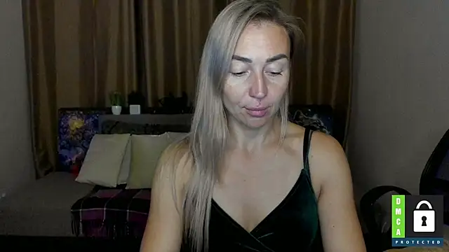 Snapshot of Kiss_julli88I chatting on 09-24-25, 05:27 Kiss julli88I online show from 09-24-25, 05:27