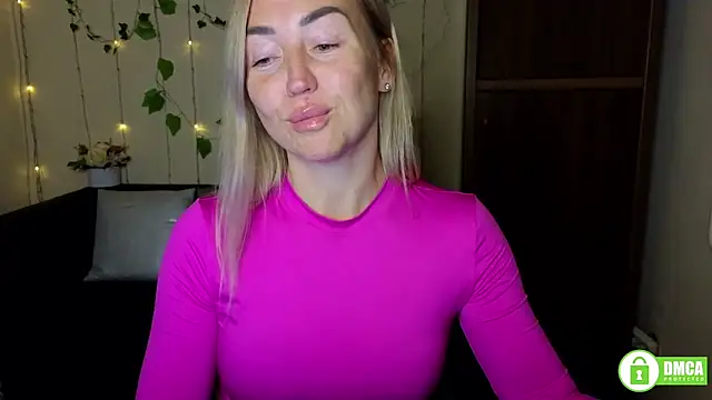 Snapshot of Kiss_julli88I chatting on 09-26-25, 05:28 Kiss julli88I online show from 09-26-25, 05:28