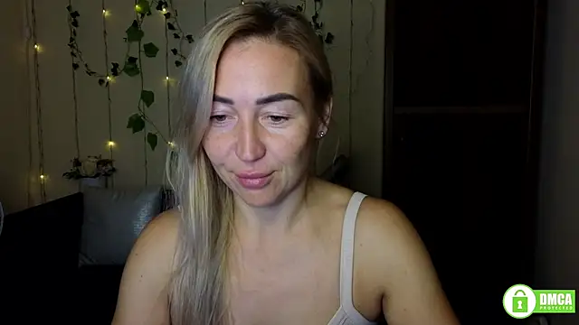 Snapshot of Kiss_julli88I chatting on 10-05-25, 05:22 Kiss julli88I online show from 10-05-25, 05:22