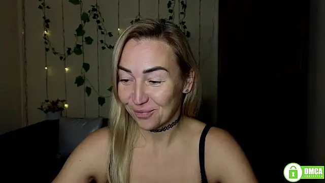 Snapshot of Kiss_julli88I chatting on 10-19-25, 05:24 Kiss julli88I online show from 10-19-25, 05:24