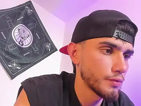 samevansx  online show from 03-26-26, 06:46