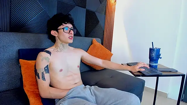 troy rouge online show from 03-14-25, 01:27