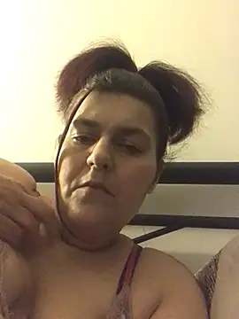 Curvy-Essex-Milf online show from 03-09-25, 11:25
